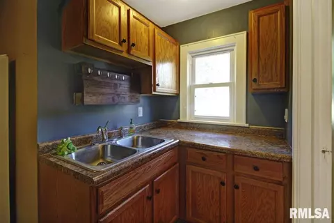 525 E Pasadena Ave, Peoria, IL 61603 photo 14