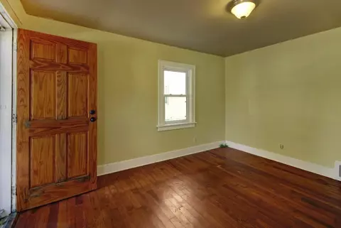 525 E Pasadena Ave, Peoria, IL 61603 photo 5