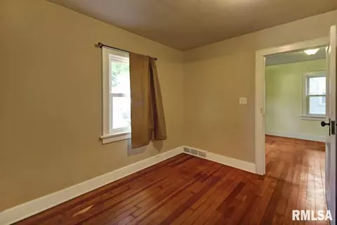 525 E Pasadena Ave, Peoria, IL 61603 photo 15