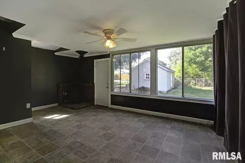 525 E Pasadena Ave, Peoria, IL 61603 photo 19