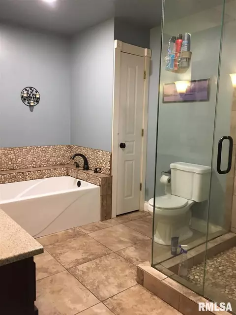 426 S Randolph St, Macomb, IL 61455 photo 21