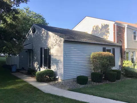 345 Jamestown Rd, Macomb, IL 61455 photo 1