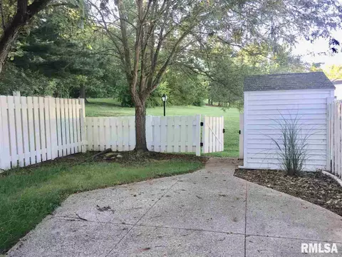 345 Jamestown Rd, Macomb, IL 61455 photo 17