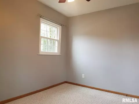 2210 Easter Ave, Pekin, IL 61554 photo 20