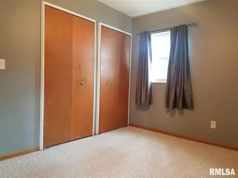 2210 Easter Ave, Pekin, IL 61554 photo 15