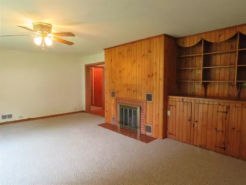 314 E James St, Eureka, IL 61530 photo 13