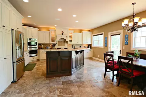 1109 S Copperpoint Dr, Dunlap, IL 61525 photo 13