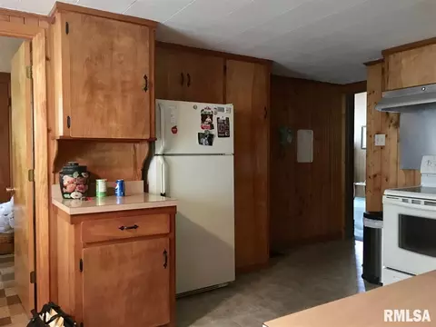 705 S Lafayette St, Macomb, IL 61455 photo 17