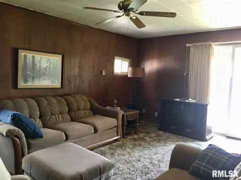 705 S Lafayette St, Macomb, IL 61455 photo 10