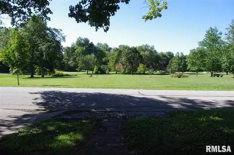 610 Beverly Ave, Macomb, IL 61455 photo 35