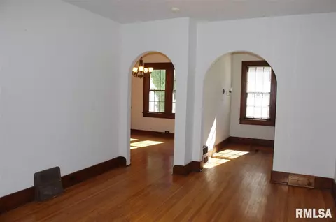 610 Beverly Ave, Macomb, IL 61455 photo 6