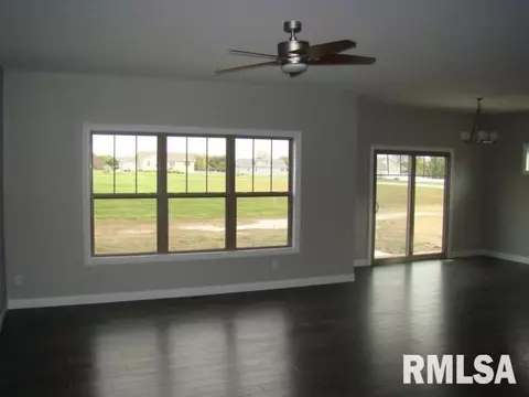 2121 Lexi Dr, Eureka, IL 61530 photo 3