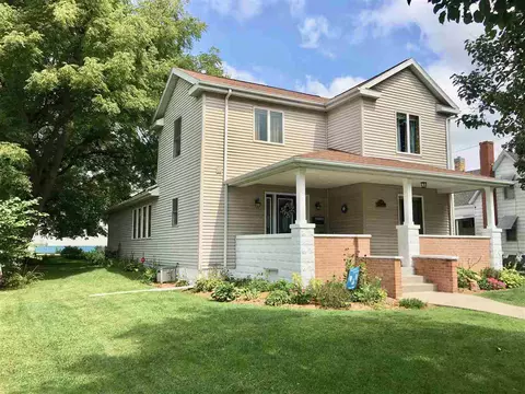 1110 E Washington St, Macomb, IL 61455 photo 1