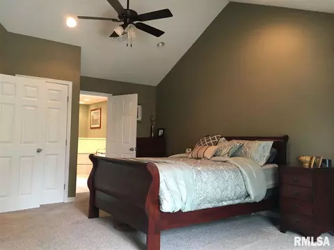 1110 E Washington St, Macomb, IL 61455 photo 22