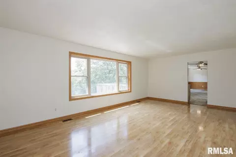 422 Grimm Rd, Congerville, IL 61729 photo 12