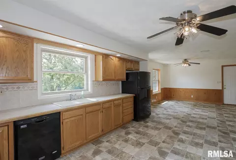 422 Grimm Rd, Congerville, IL 61729 photo 13