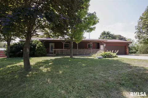 422 Grimm Rd, Congerville, IL 61729 photo 2