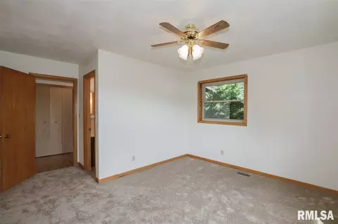 422 Grimm Rd, Congerville, IL 61729 photo 17