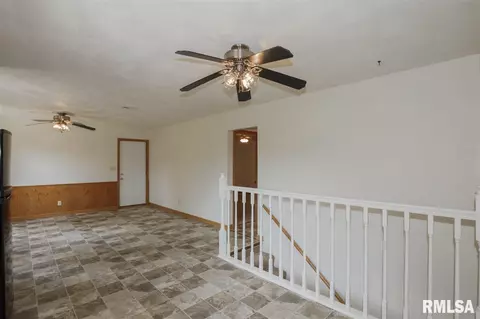 422 Grimm Rd, Congerville, IL 61729 photo 15