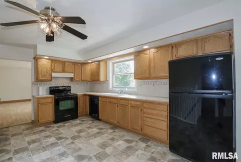 422 Grimm Rd, Congerville, IL 61729 photo 14