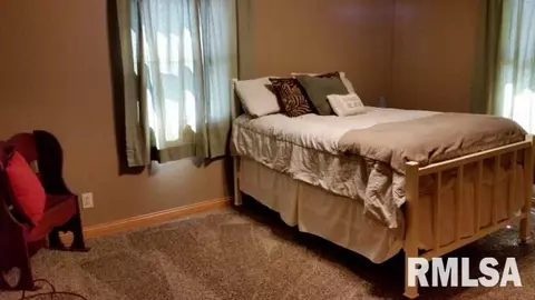 305 Central, Saint David, IL 61563 photo 15