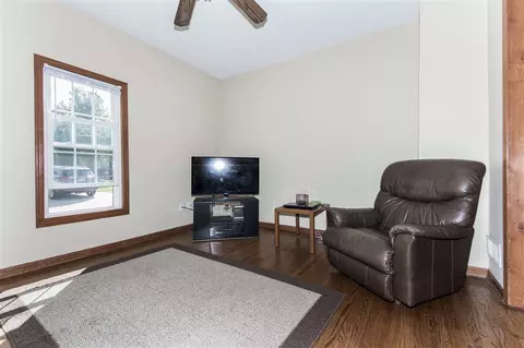 304 E Center St, Eureka, IL 61530 photo 17