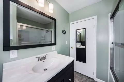 304 E Center St, Eureka, IL 61530 photo 12