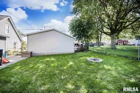 304 E Center St, Eureka, IL 61530 photo 32
