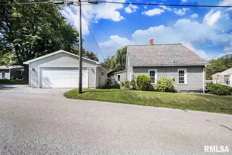 304 E Center St, Eureka, IL 61530 photo 34