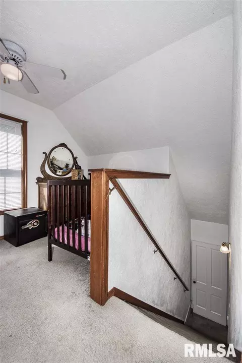 304 E Center St, Eureka, IL 61530 photo 28