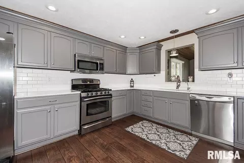 103 Steffen Ct, Congerville, IL 61729 photo 8
