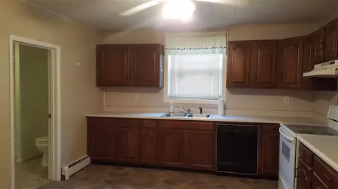 138 E Washington St, Cuba, IL 61427 photo 10