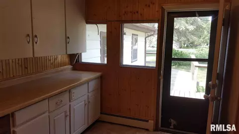 138 E Washington St, Cuba, IL 61427 photo 30