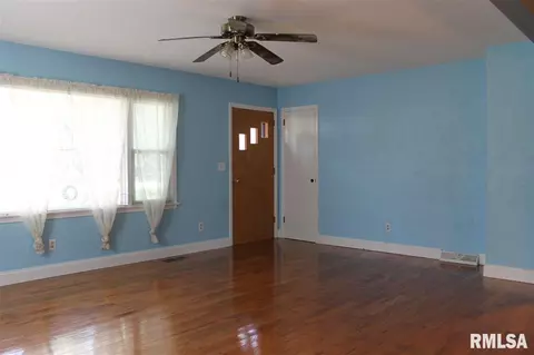 276 W Forrest Dr, Metamora, IL 61548 photo 3