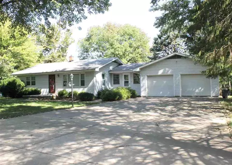 276 W Forrest Dr, Metamora, IL 61548 photo 1