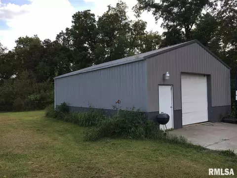 1963 Lowpoint Rd, Lowpoint, IL 61545 photo 4