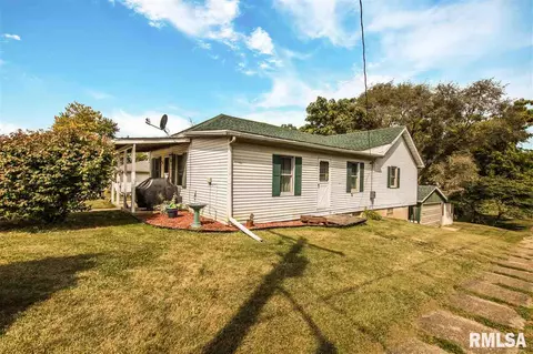 214 E 8th St, Glasford, IL 61533 photo 3