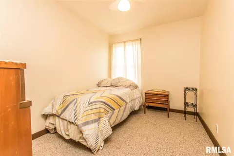 214 E 8th St, Glasford, IL 61533 photo 9