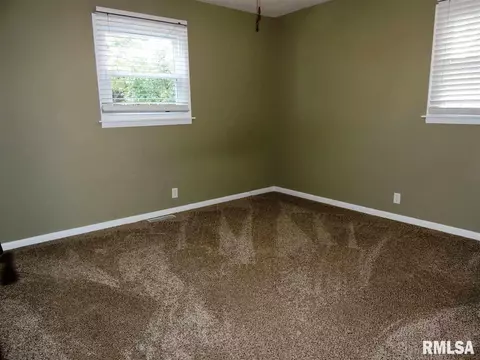 1606 Riverview Dr, Macomb, IL 61455 photo 14