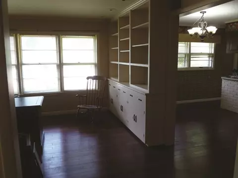 220 N Kickapoo Ter, Peoria, IL 61604 photo 7