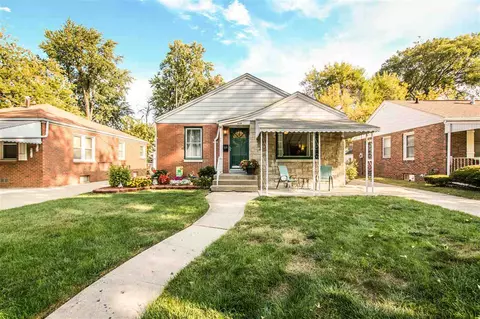 819 E Willcox Ave, Peoria, IL 61603 photo 1