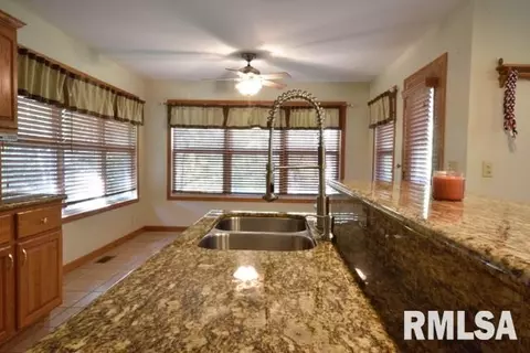 4925 S Lake Camelot, Mapleton, IL 61547 photo 6