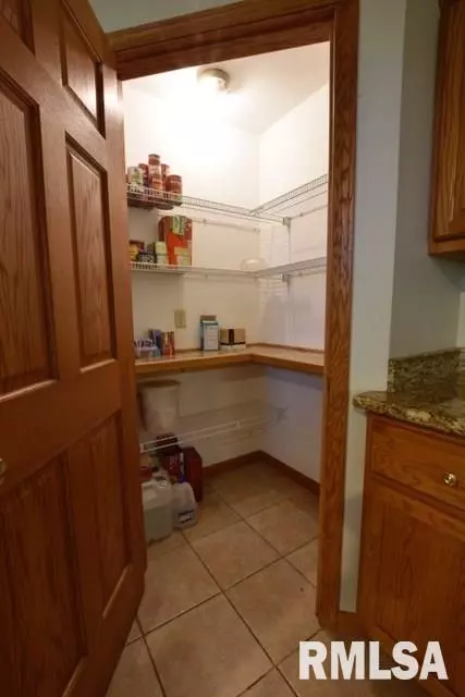 4925 S Lake Camelot, Mapleton, IL 61547 photo 18