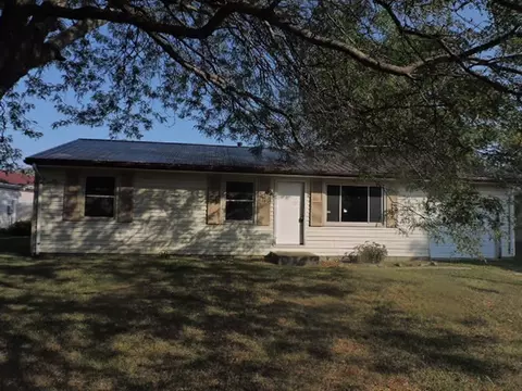 608 E 3rd St, Glasford, IL 61533 photo 1