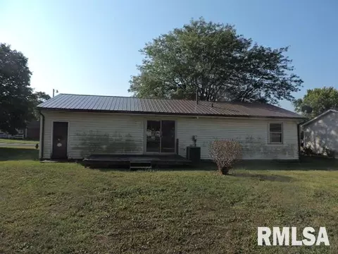 608 E 3rd St, Glasford, IL 61533 photo 4