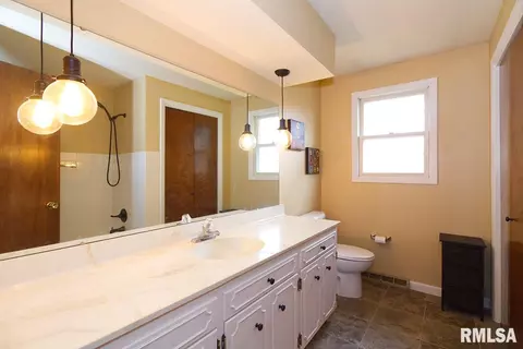 85 Forestview, Morton, IL 61550 photo 22