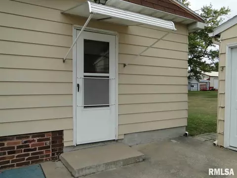 1132 E Washington St, Macomb, IL 61455 photo 25