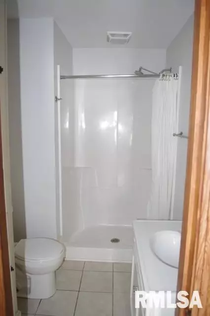 342 S Johnson St, Macomb, IL 61455 photo 9