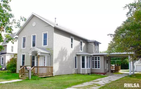 409 E Carroll St, Macomb, IL 61455 photo 1