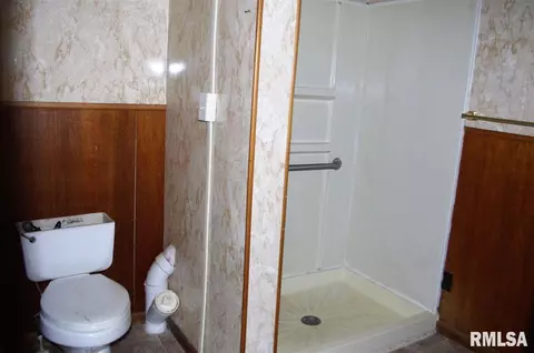 409 E Carroll St, Macomb, IL 61455 photo 24